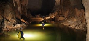 dark cave tour dong doi to phong nha by bus - paradise cave tour