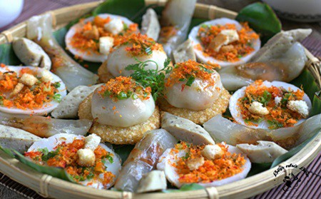 hue tours Phong Nha to Hue banh beo Hue food