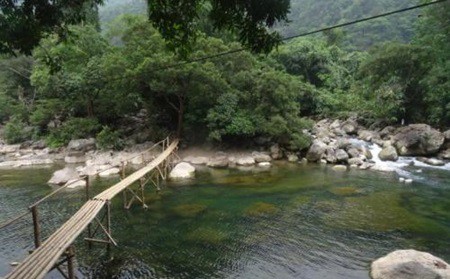 Phong Nha tour - bridge