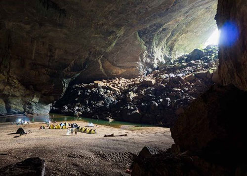 son doong cave tour Dong Hoi to Phong Nha clamp